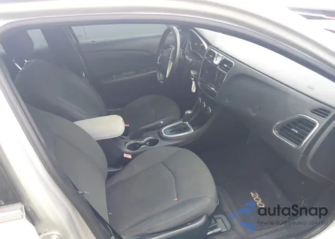 2011 Chrysler 200 Touring из США, поврежденный, VIN 1C3BC1FB1BN522001